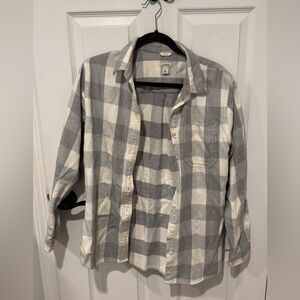 L.L. Bean Women’s Casual Gray and White Plaid Shirt Flannel